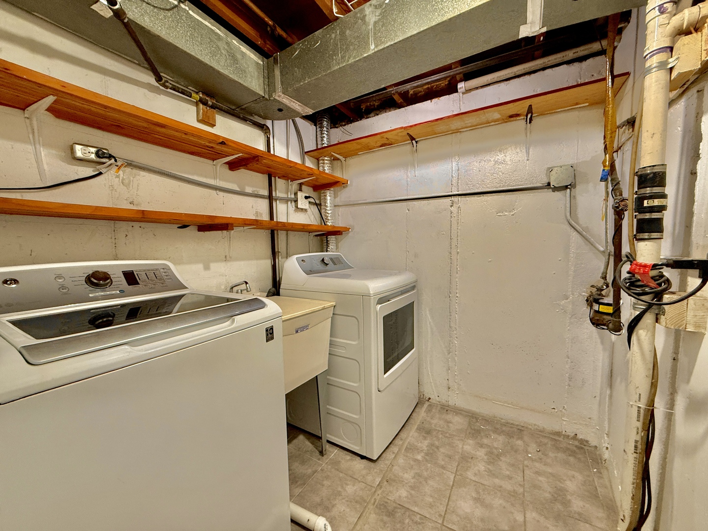 9416 Meadow Lane, Des Plaines, IL 60016