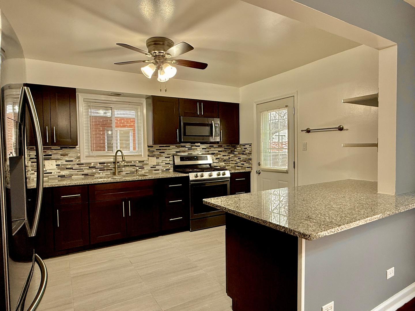 9416 Meadow Lane, Des Plaines, IL 60016