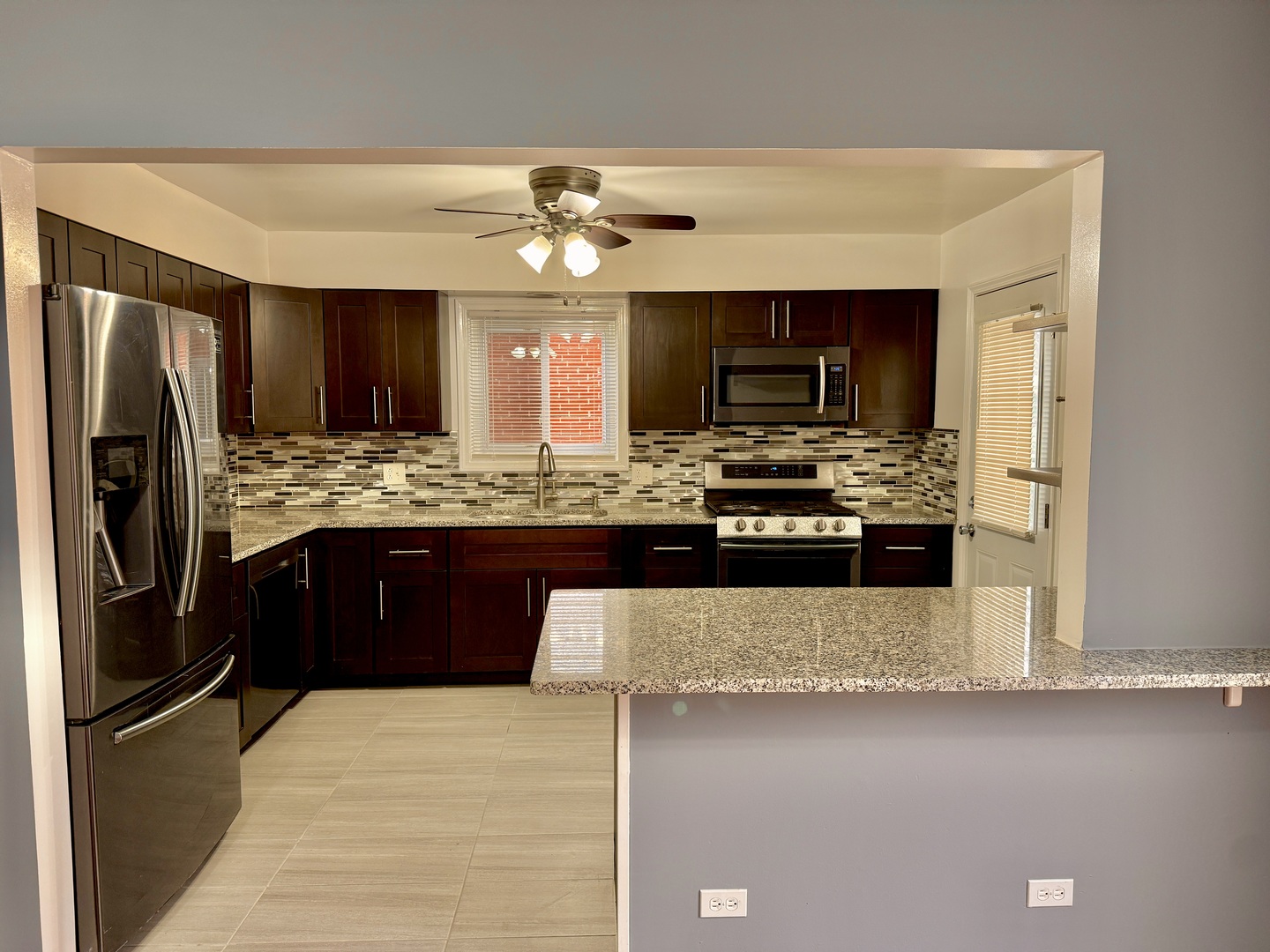 9416 Meadow Lane, Des Plaines, IL 60016