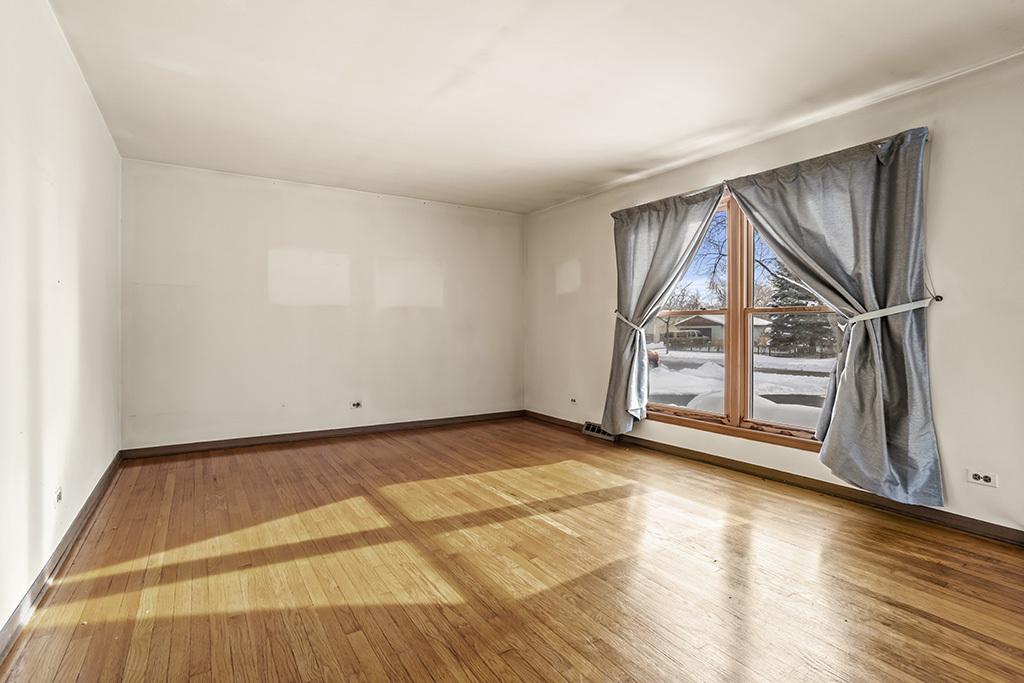 30W162 Claymore Lane, Naperville, IL 60563