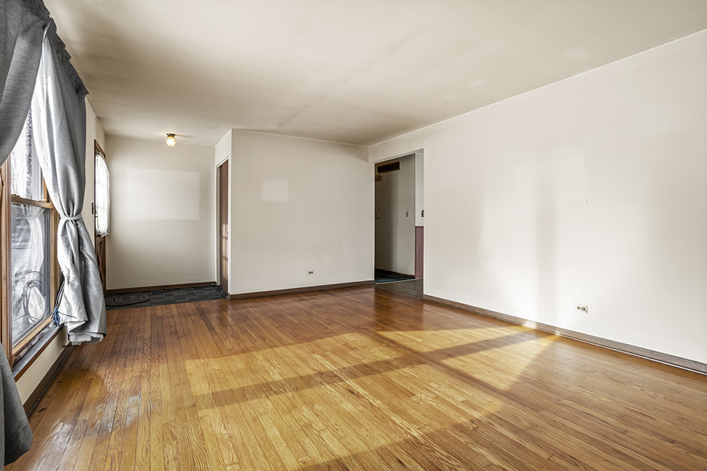 30W162 Claymore Lane, Naperville, IL 60563