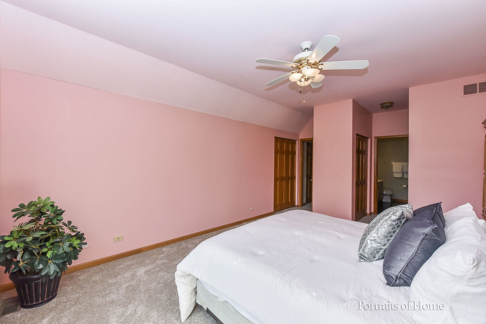 4258 Stableford Lane, Naperville, IL 60564