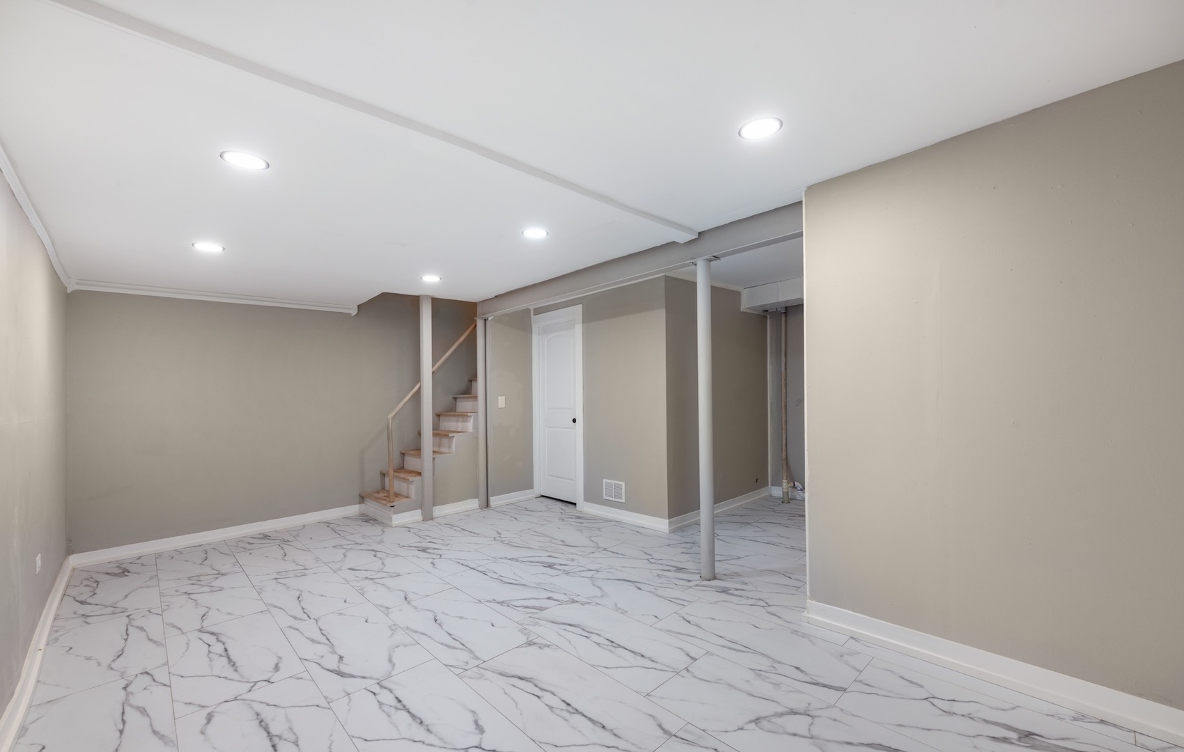 4Q Fernwood Drive, Bolingbrook, IL 60440