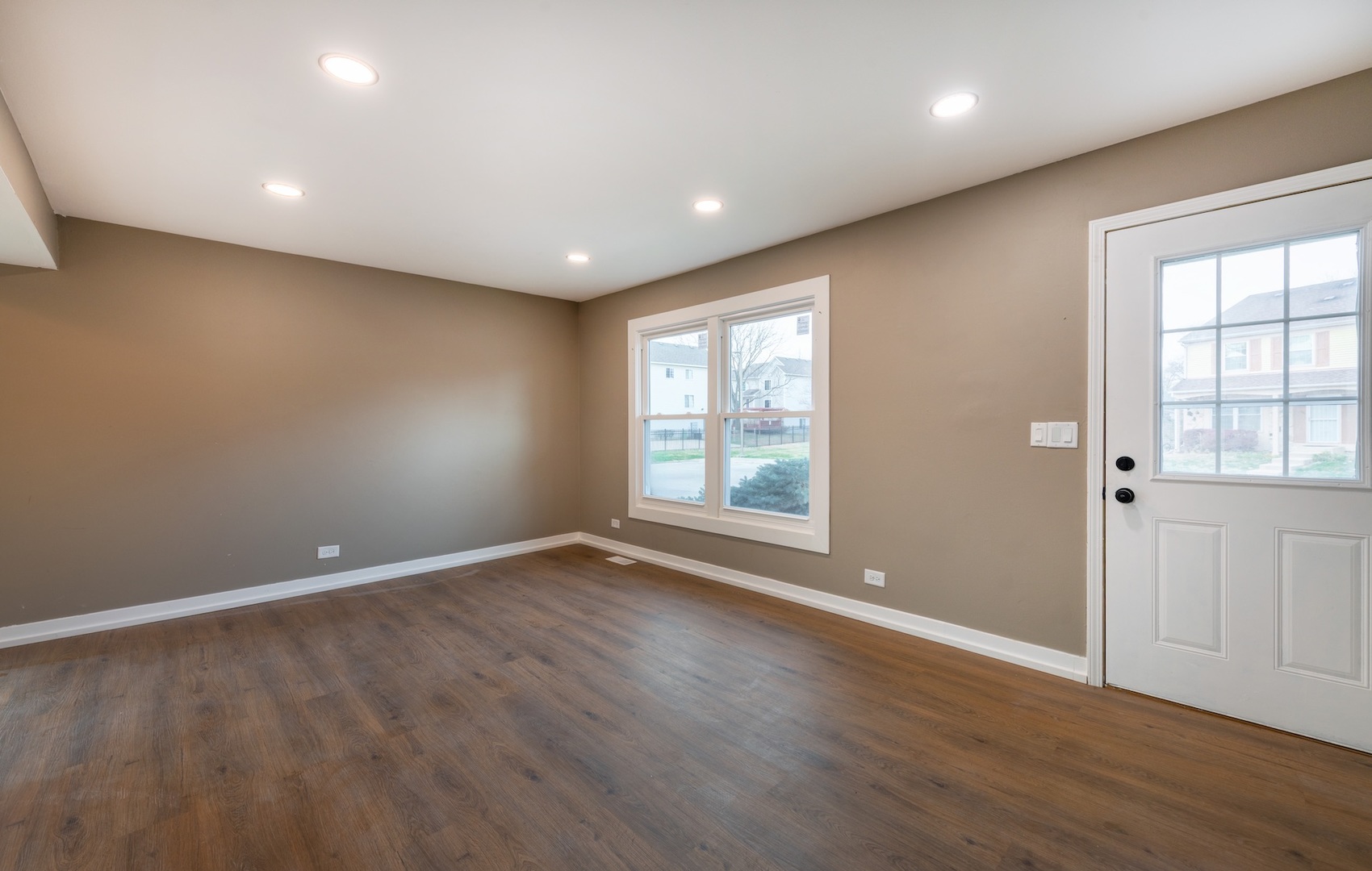 4Q Fernwood Drive, Bolingbrook, IL 60440