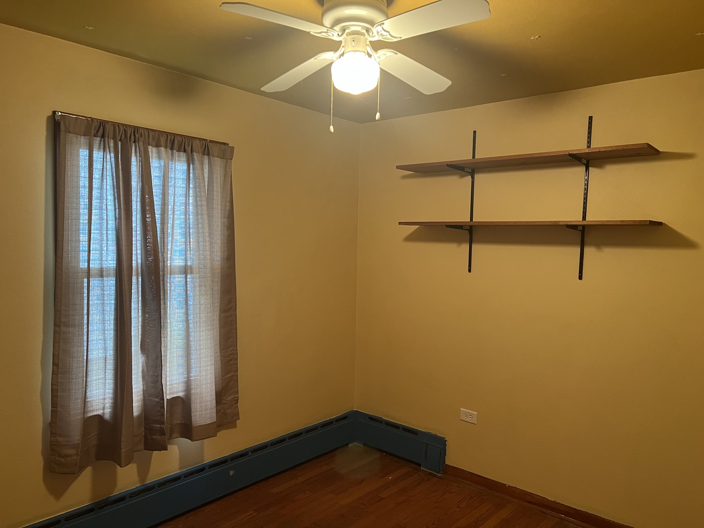 1600 LINCOLN Street, North Chicago, IL 60064