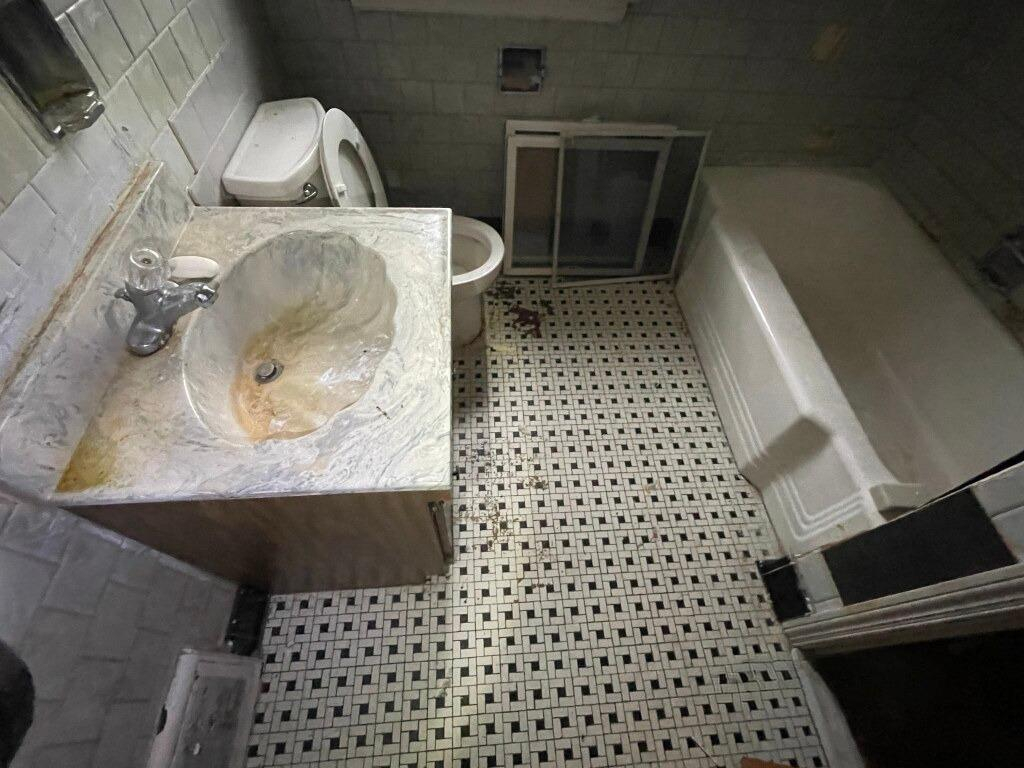 10516 S King Drive, Chicago, IL 60628