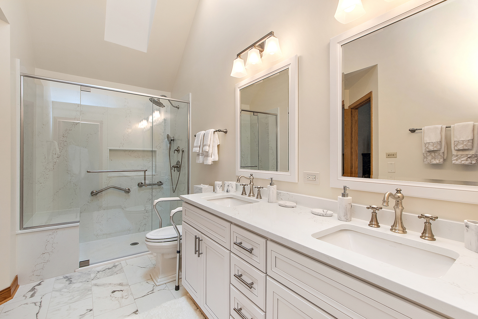 13332 S Oakview Court #V4, Palos Heights, IL 60463