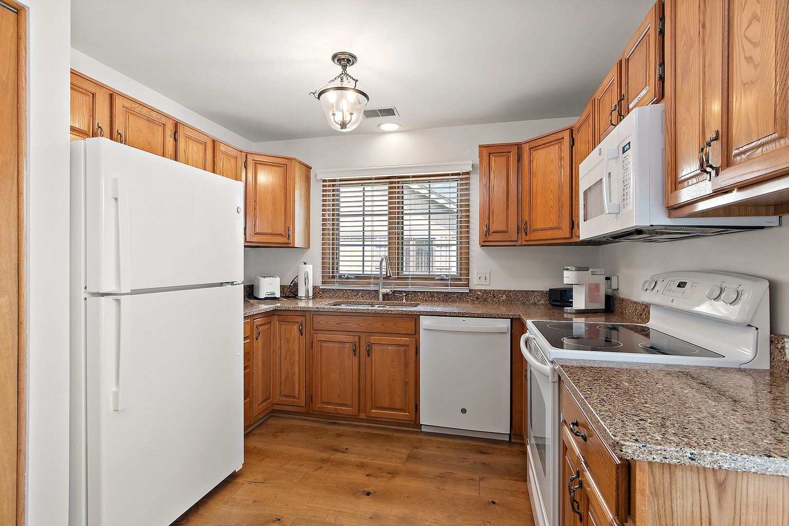 13332 S Oakview Court #V4, Palos Heights, IL 60463