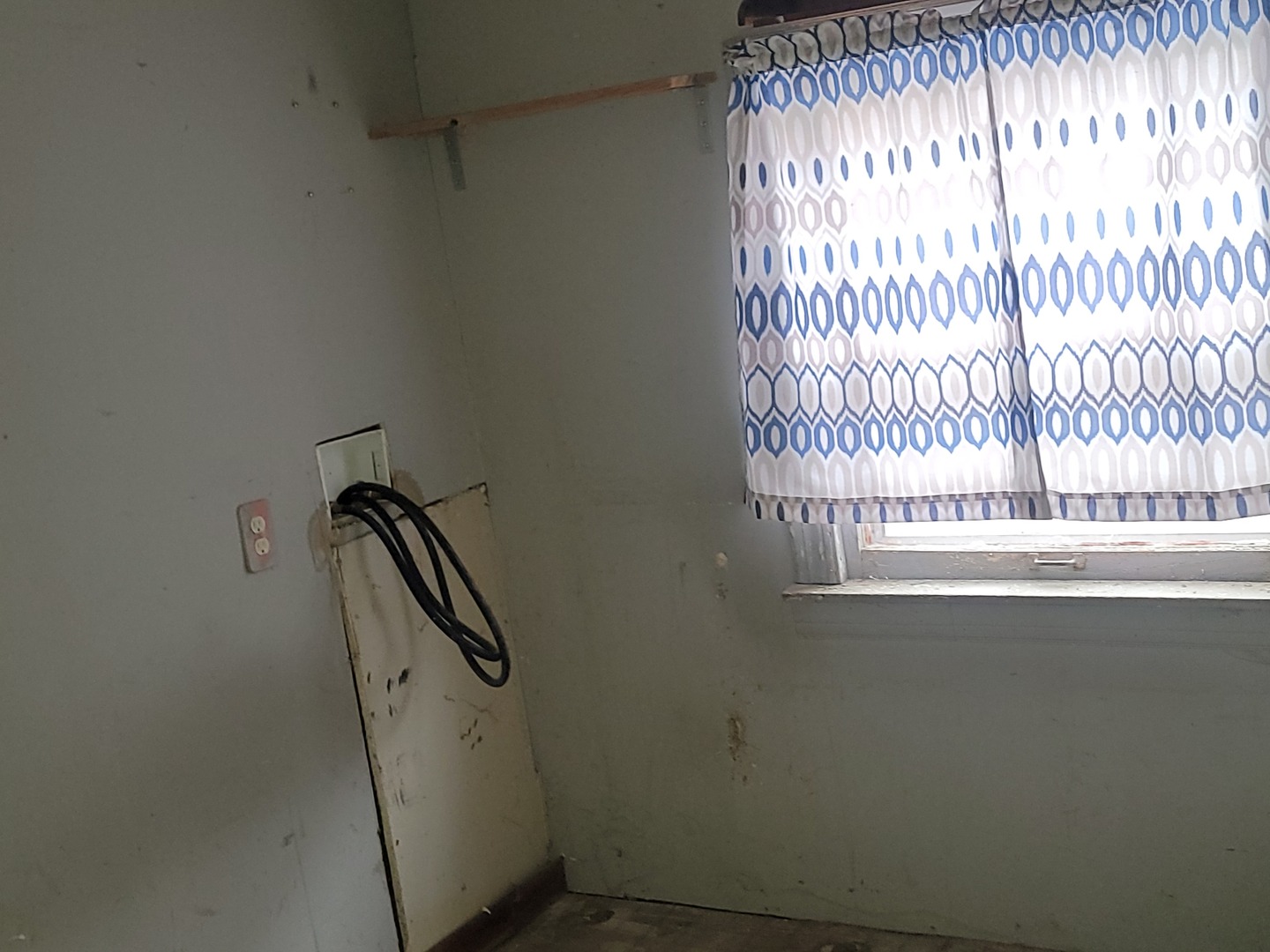 8402 S 78th Avenue, Bridgeview, IL 60455