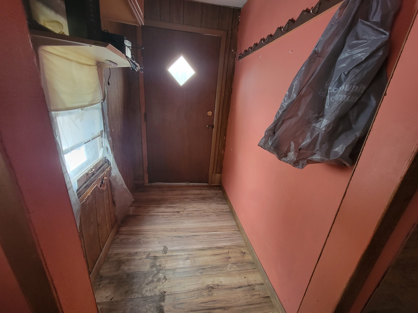 8402 S 78th Avenue, Bridgeview, IL 60455