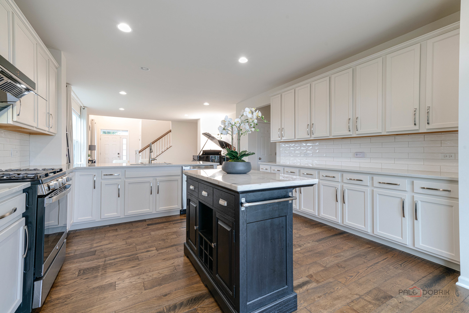 23113 N Pinehurst Drive, Kildeer, IL 60047