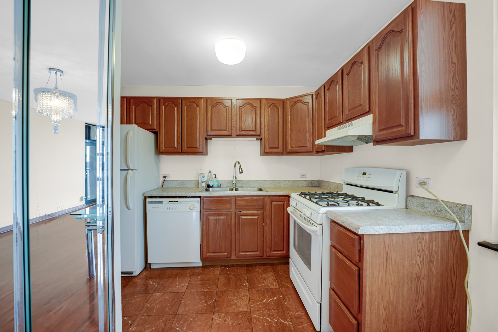 2605 S Indiana Avenue #402, Chicago, IL 60616