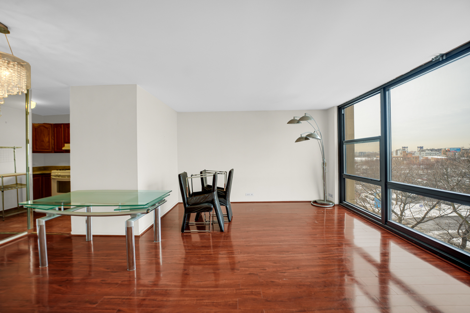 2605 S Indiana Avenue #402, Chicago, IL 60616