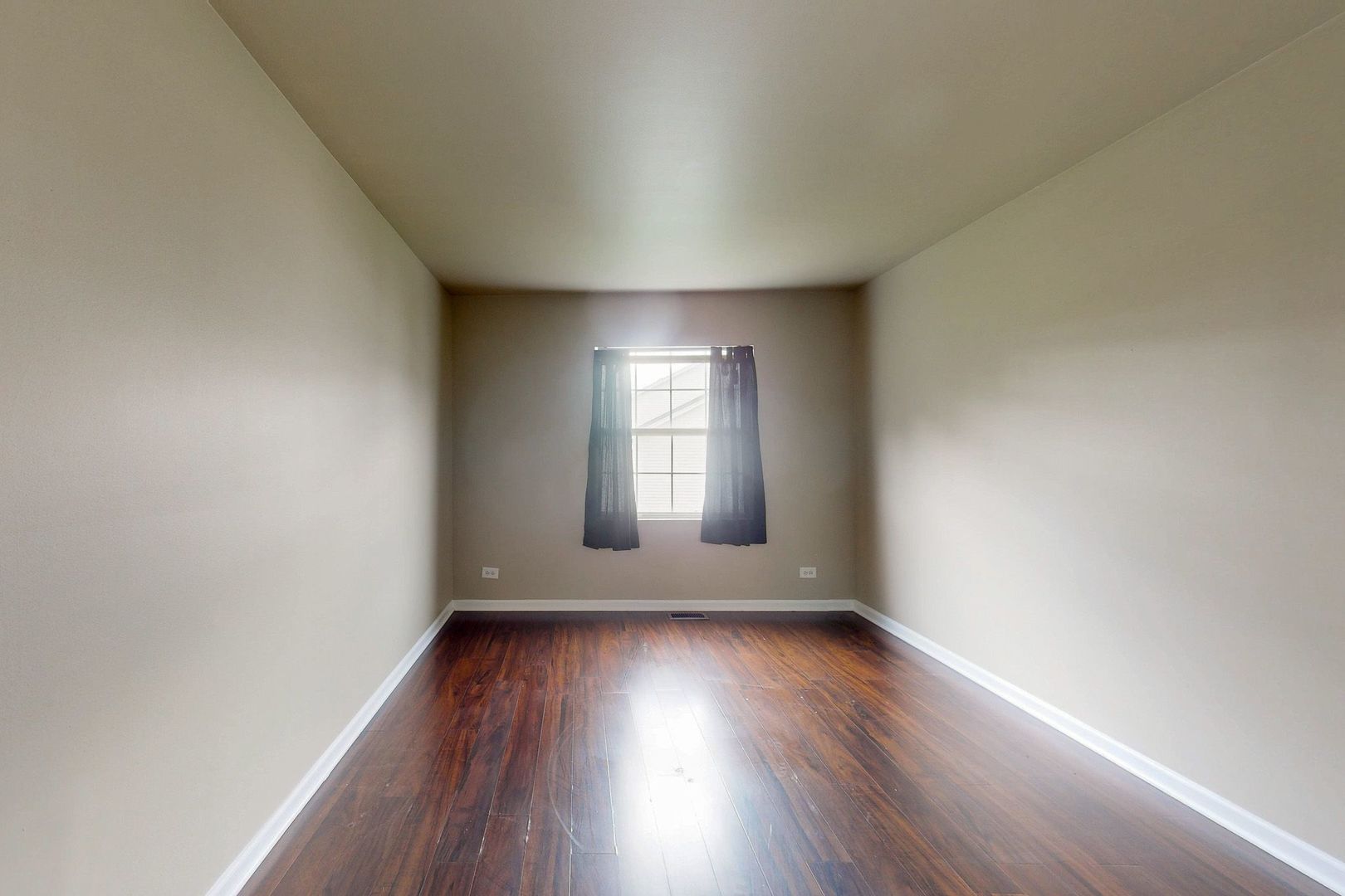 231 Teak Lane #231, Streamwood, IL 60107