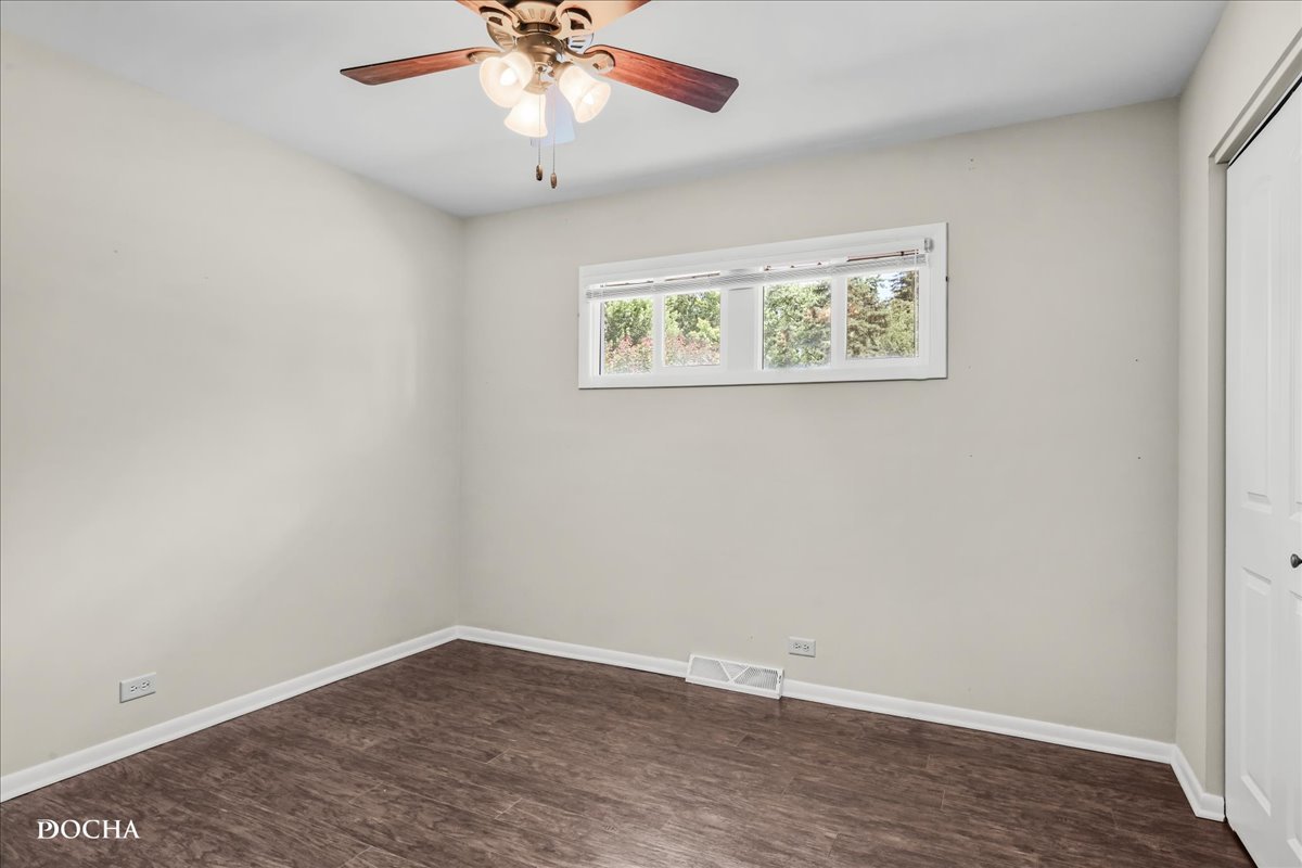 425 W Gartner Road, Naperville, IL 60540