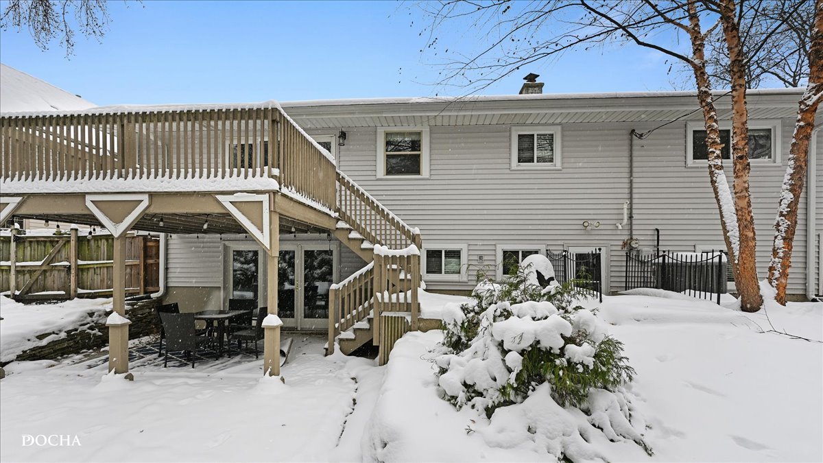 425 W Gartner Road, Naperville, IL 60540