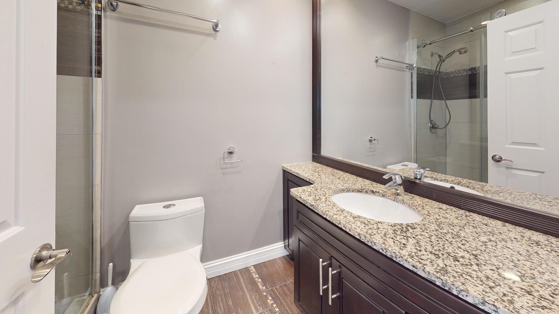 1327 Larchmont Drive, Buffalo Grove, IL 60089