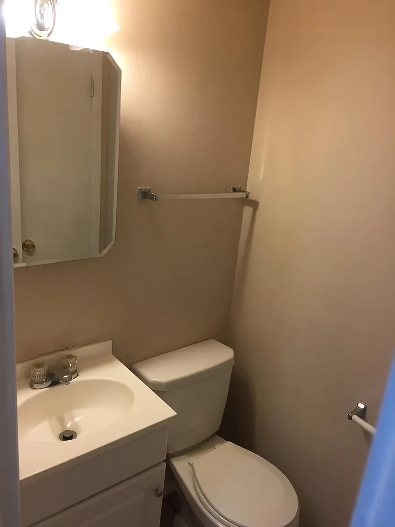 5715 Dutch Mill Court #C, Hanover Park, IL 60133