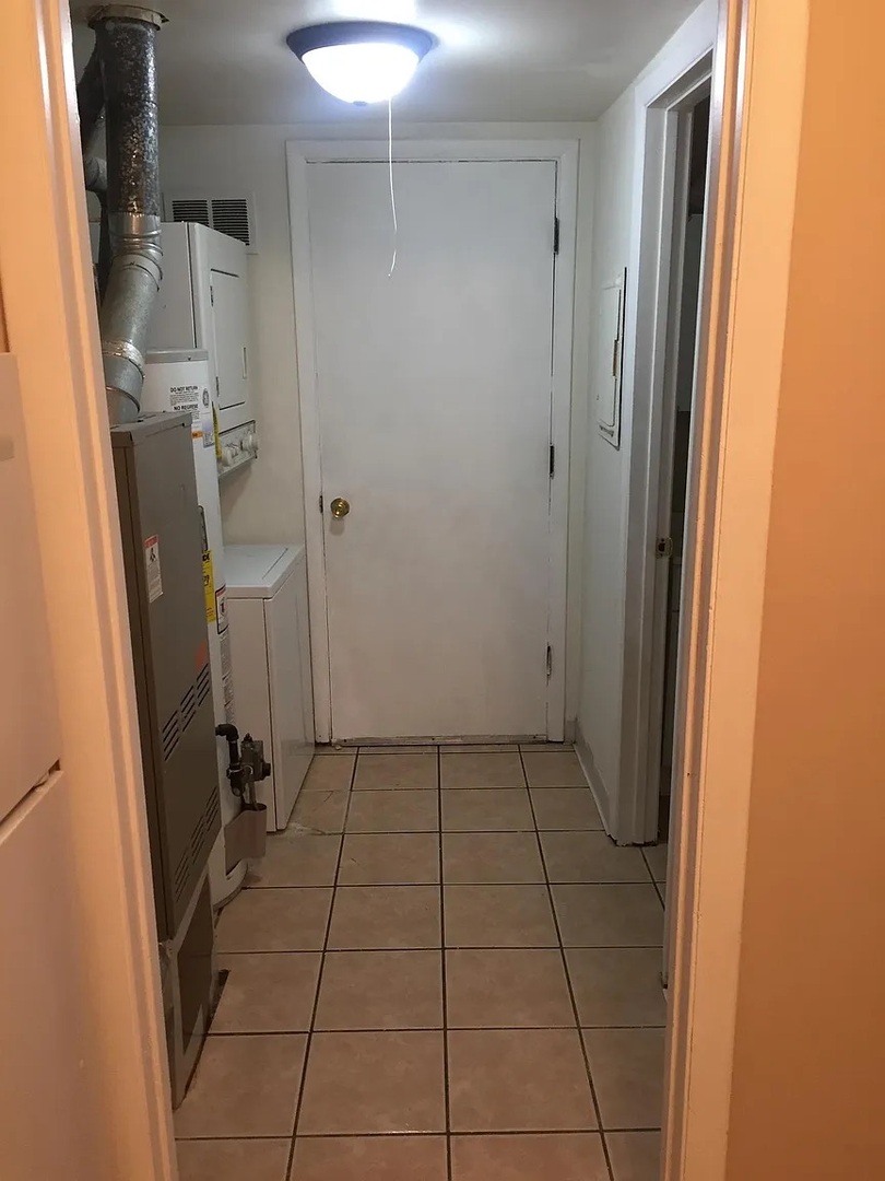 5715 Dutch Mill Court #C, Hanover Park, IL 60133