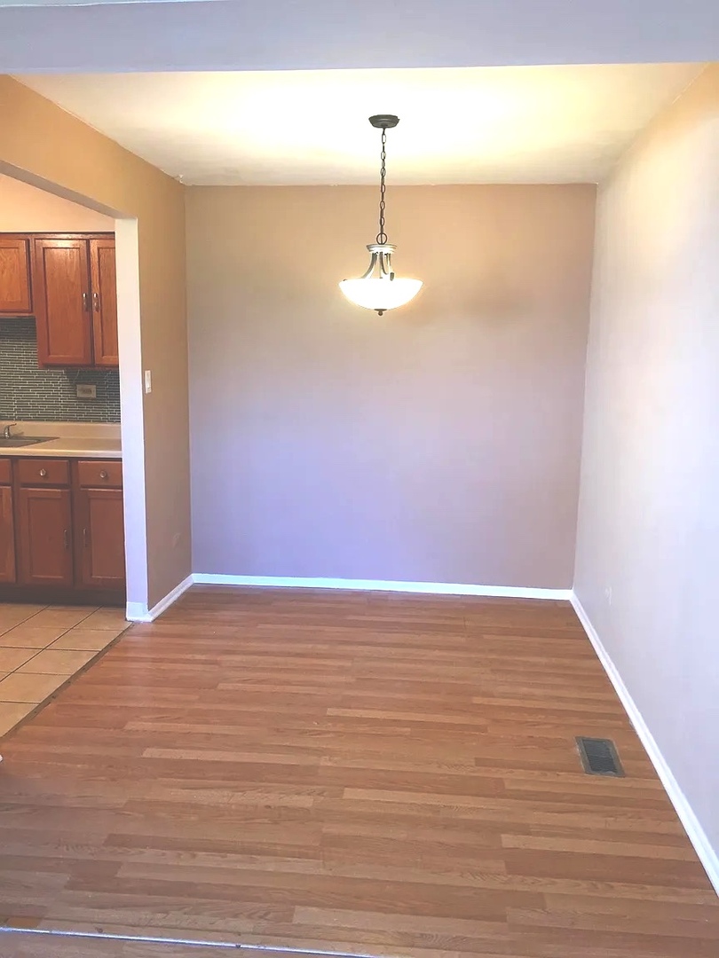 5715 Dutch Mill Court #C, Hanover Park, IL 60133