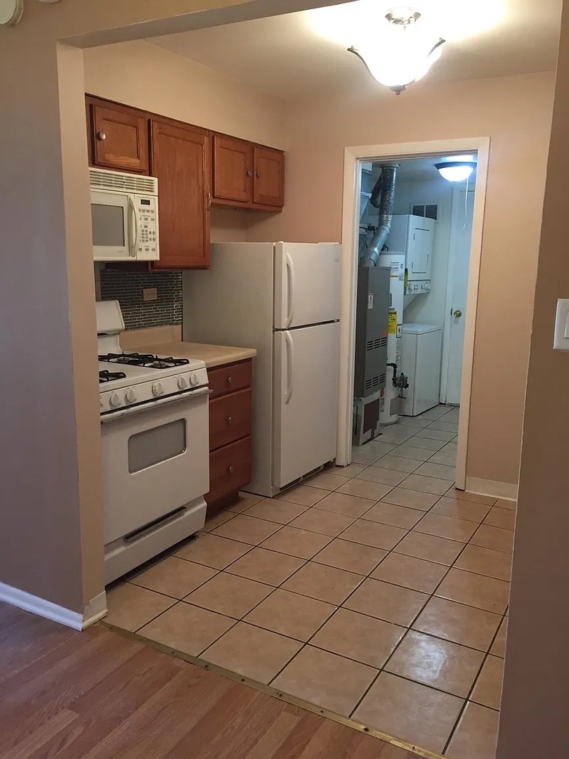 5715 Dutch Mill Court #C, Hanover Park, IL 60133