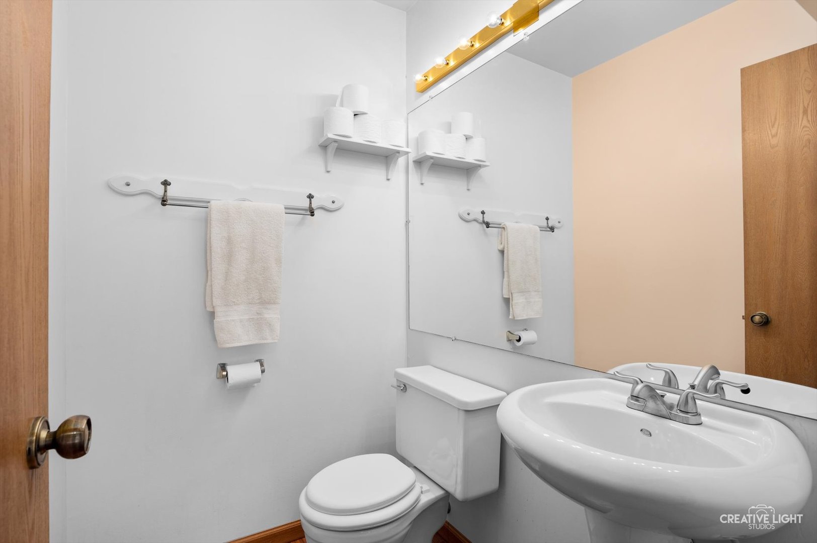 7419 Canterbury Place, Downers Grove, IL 60516