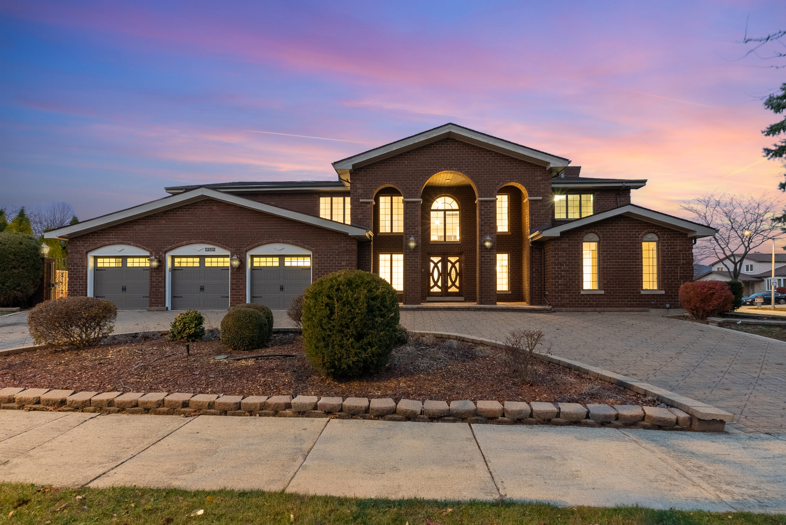 1202 W Surrey Road, Addison, IL 60101