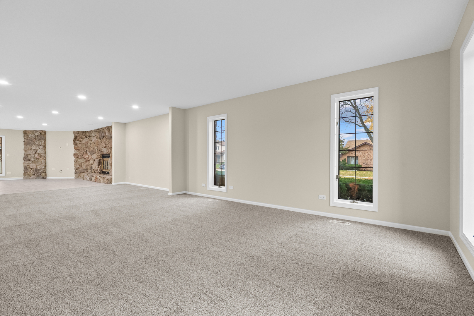 1202 W Surrey Road, Addison, IL 60101