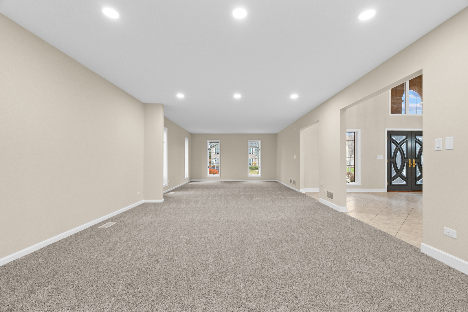 1202 W Surrey Road, Addison, IL 60101