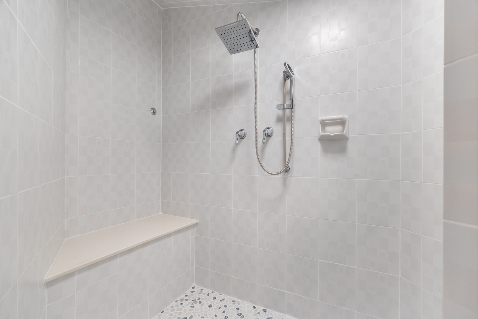 1202 W Surrey Road, Addison, IL 60101