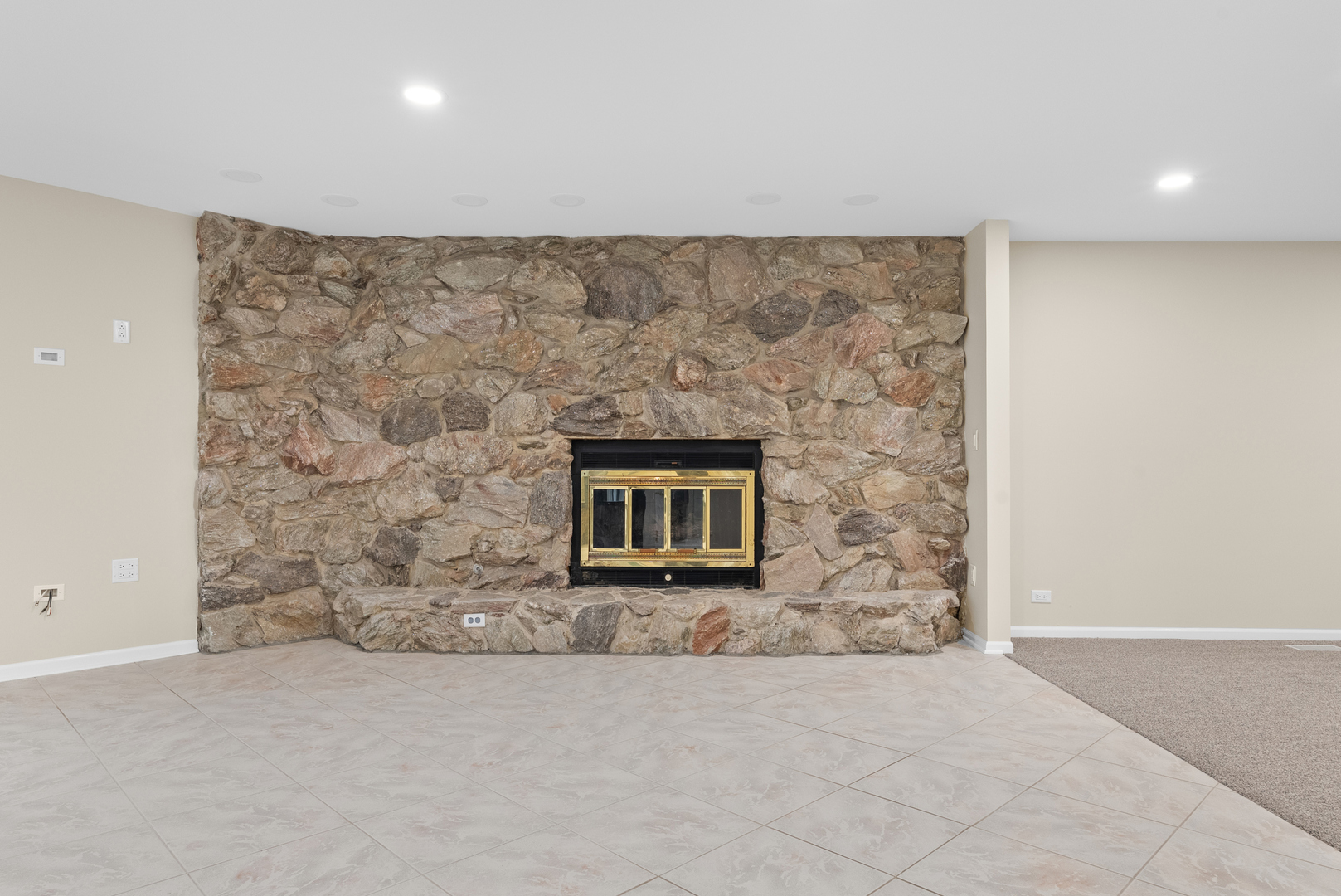 1202 W Surrey Road, Addison, IL 60101