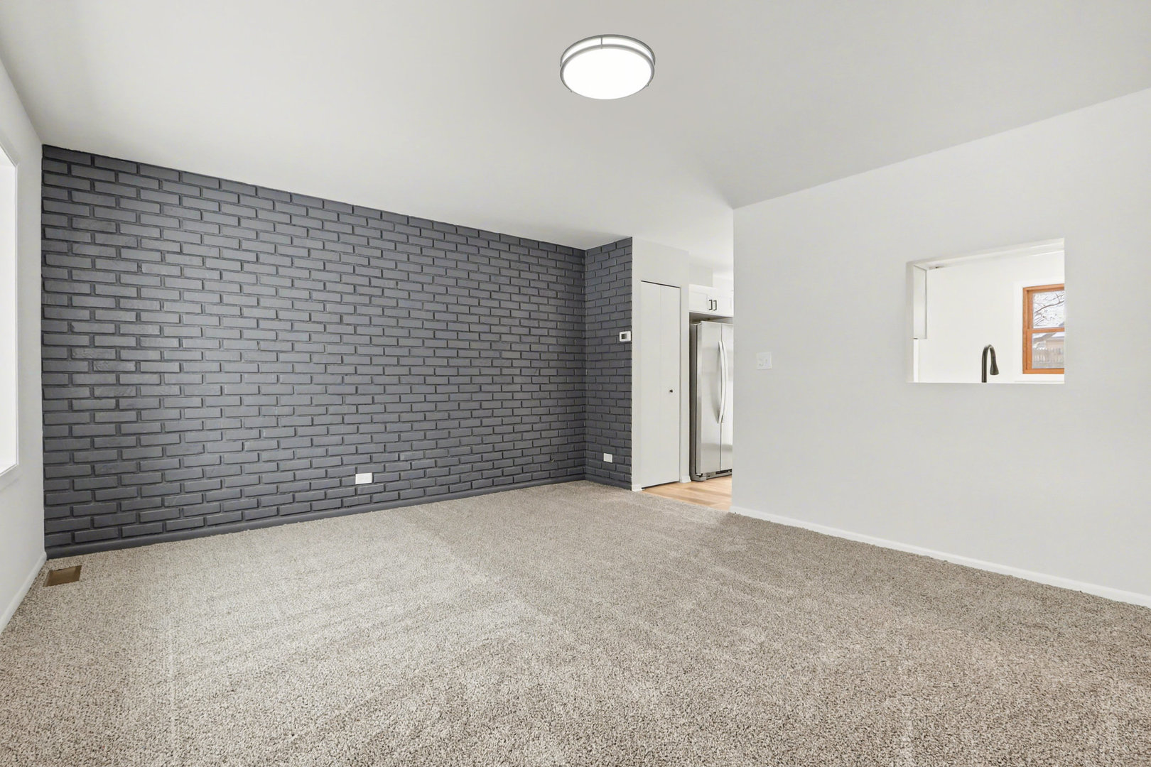 107 Kristine Street, Oswego, IL 60543