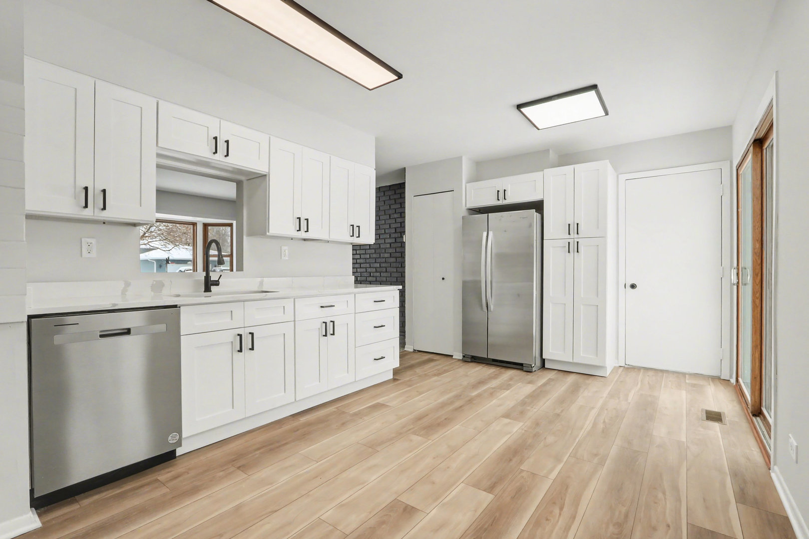 107 Kristine Street, Oswego, IL 60543