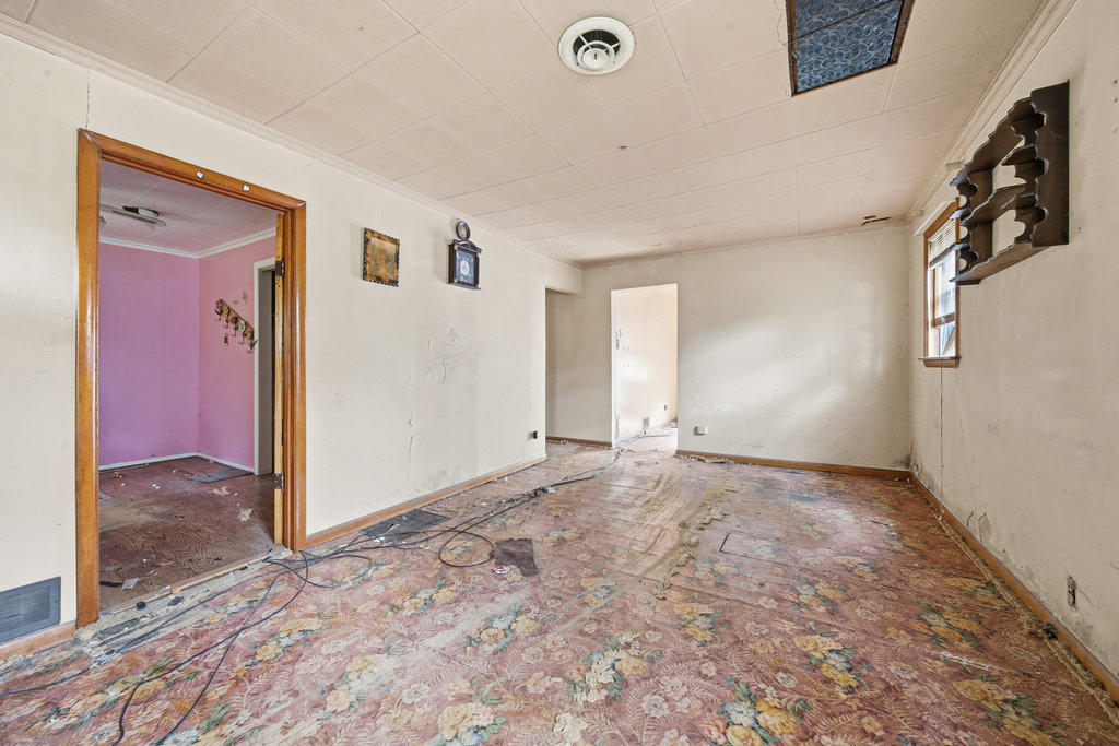 2131 W Exchange Street, Crete, IL 60417