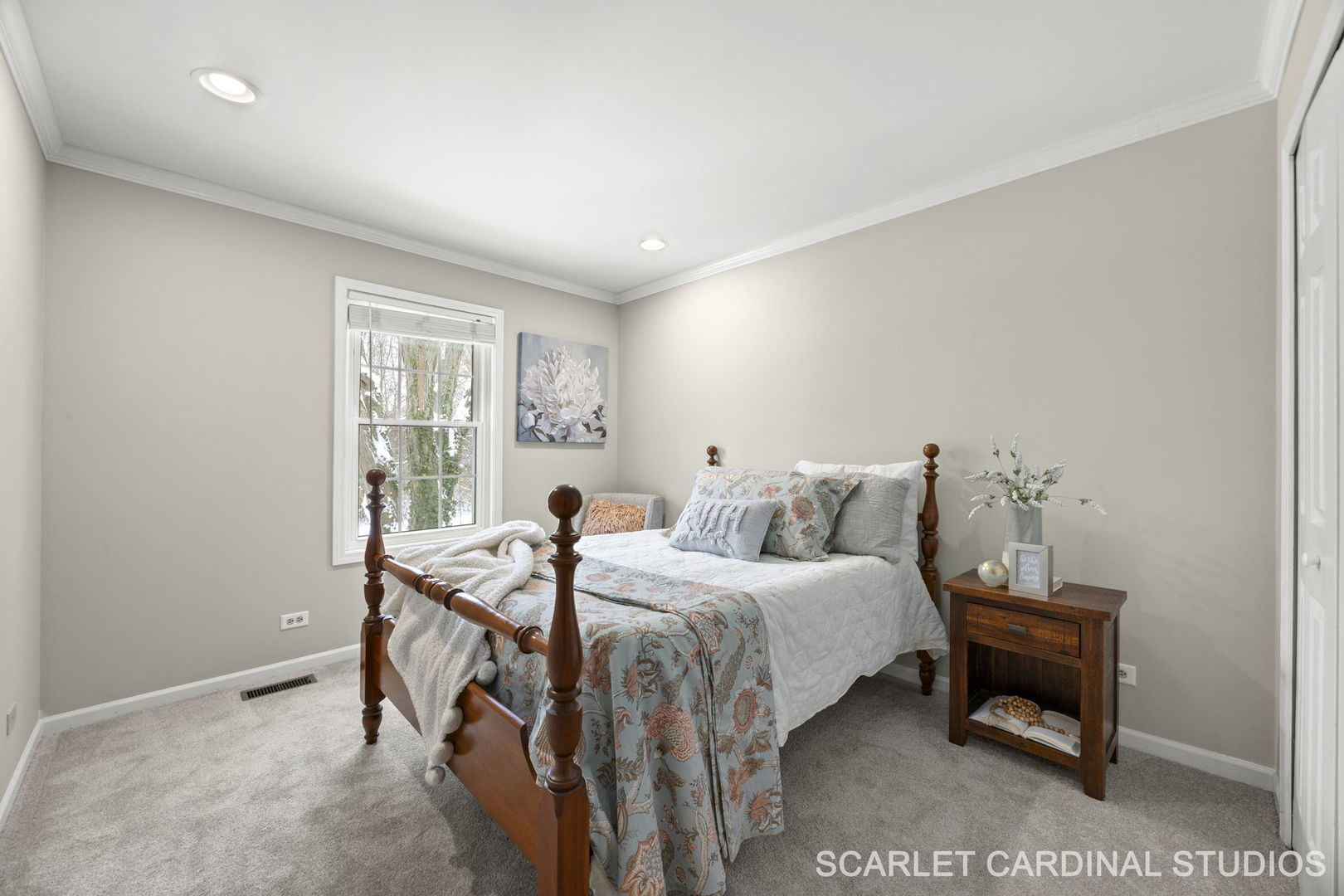 295 Meadowview Lane, Aurora, IL 60502