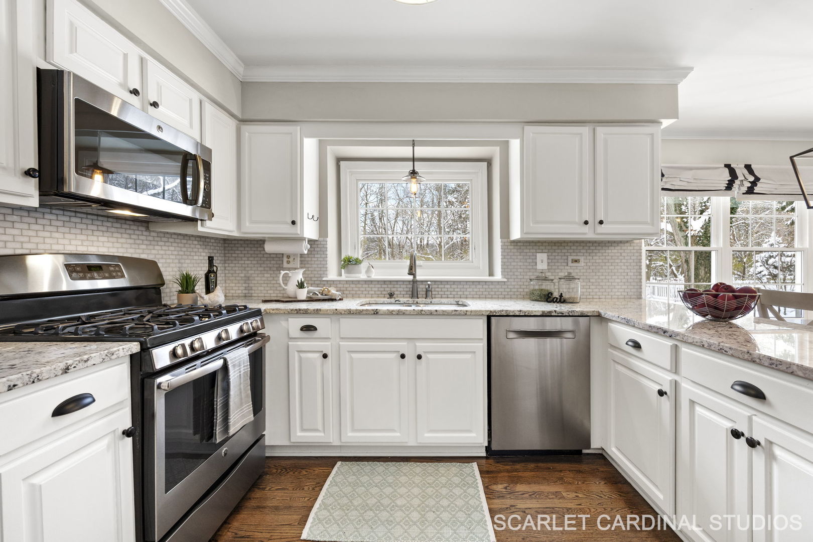 295 Meadowview Lane, Aurora, IL 60502