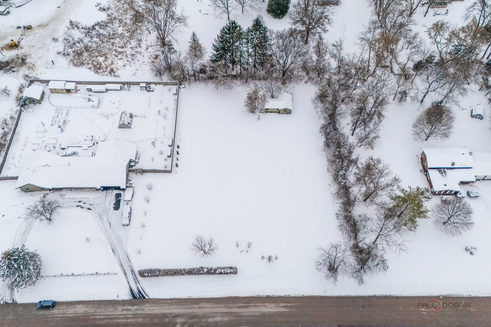 16655 W Applewood Court, Gurnee, IL 60031