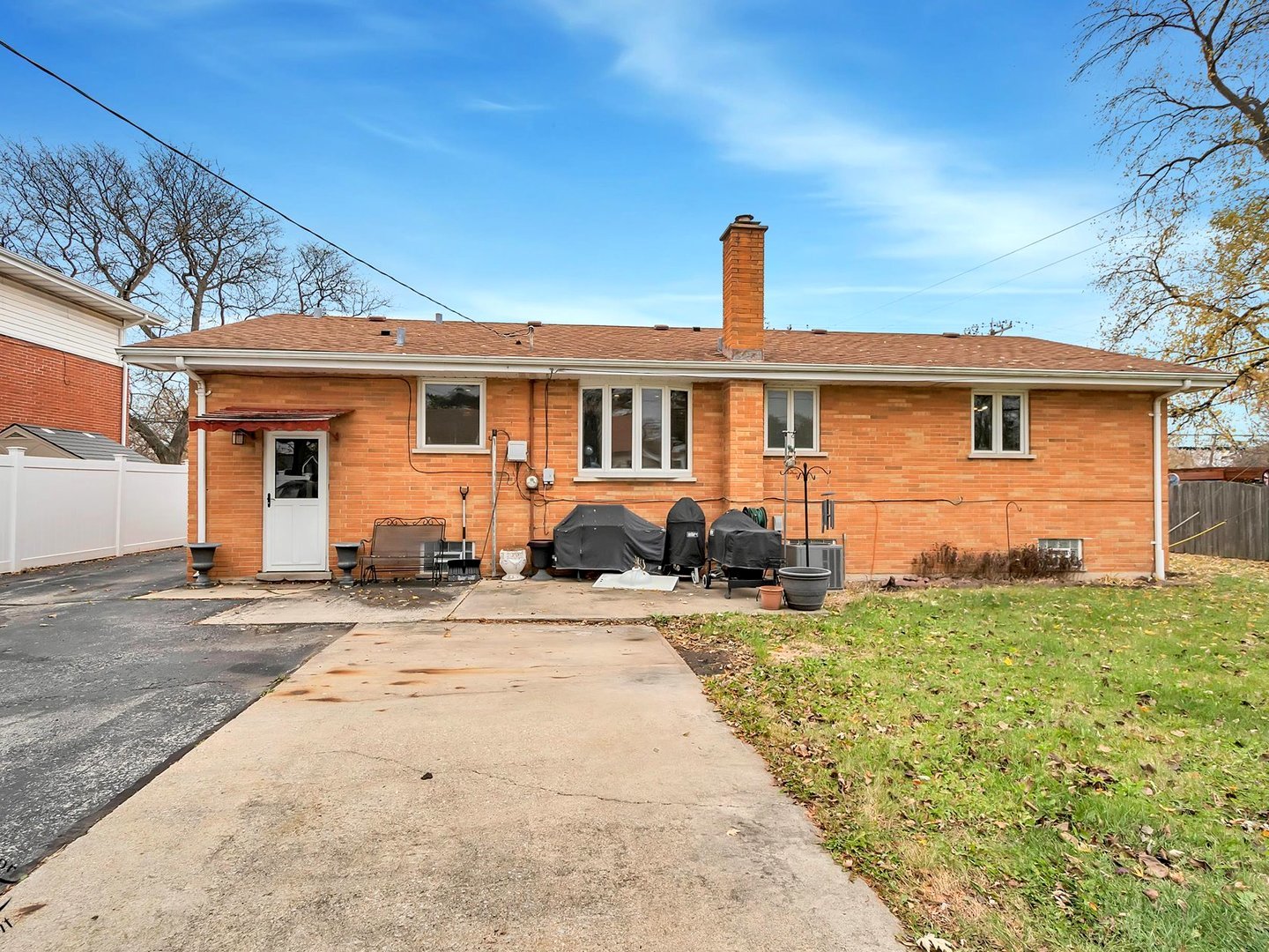 6819 W 127th Street, Palos Heights, IL 60463