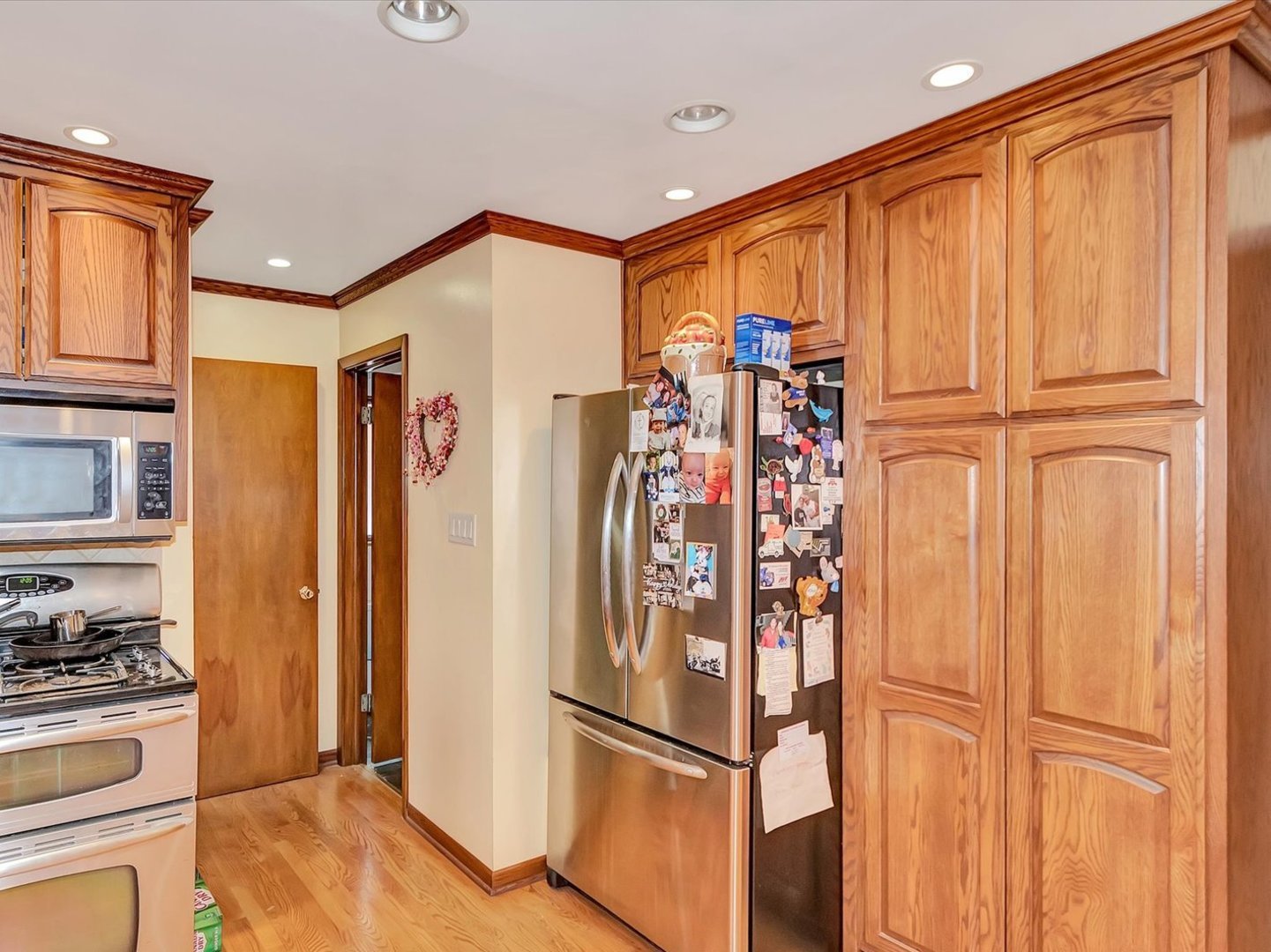 6819 W 127th Street, Palos Heights, IL 60463