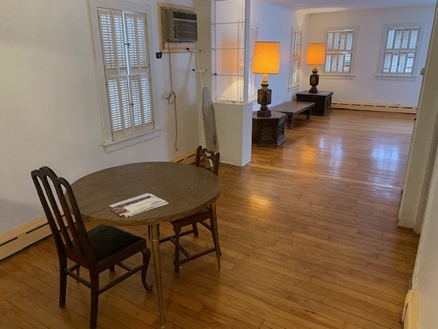 3008 Lincoln Road, Oak Brook, IL 60523