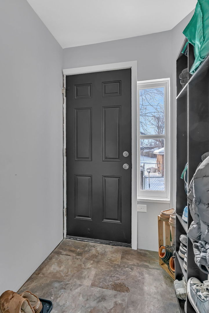 145 W Maple Street, Coal City, IL 60416