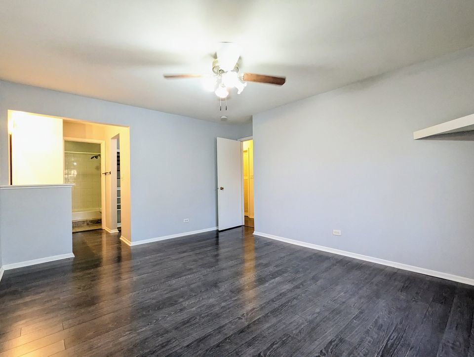 2310 N Enlund Drive #6, Palatine, IL 60074