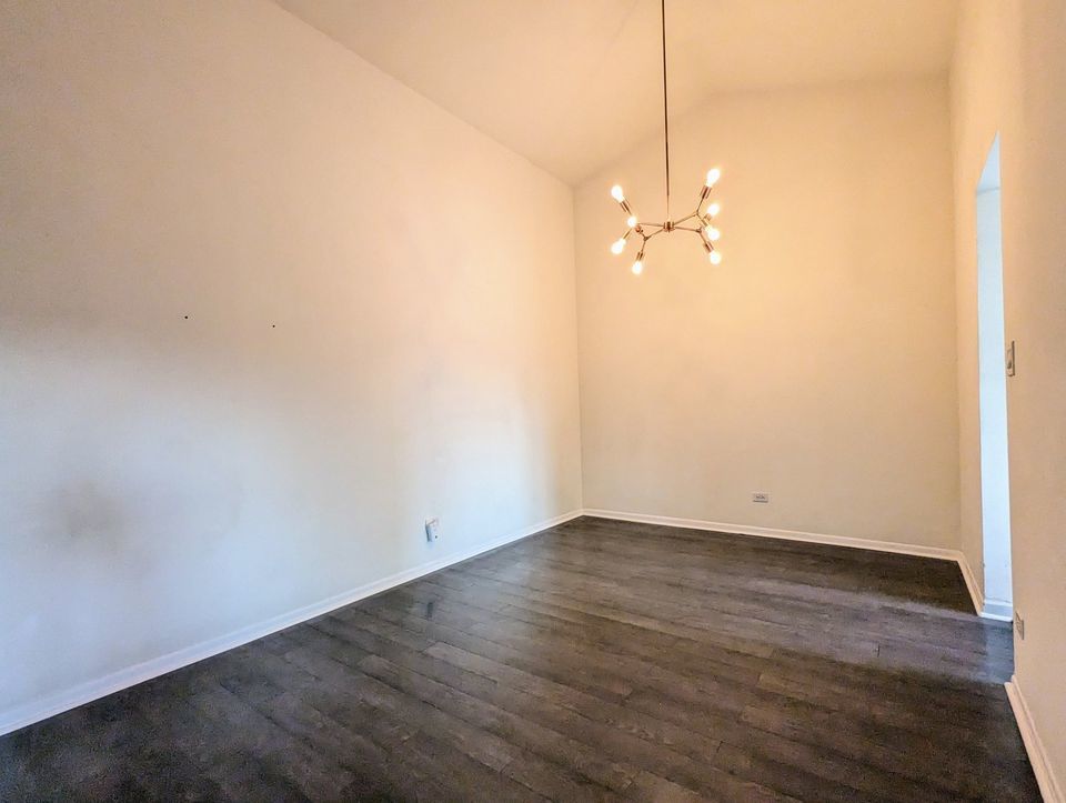 2310 N Enlund Drive #6, Palatine, IL 60074