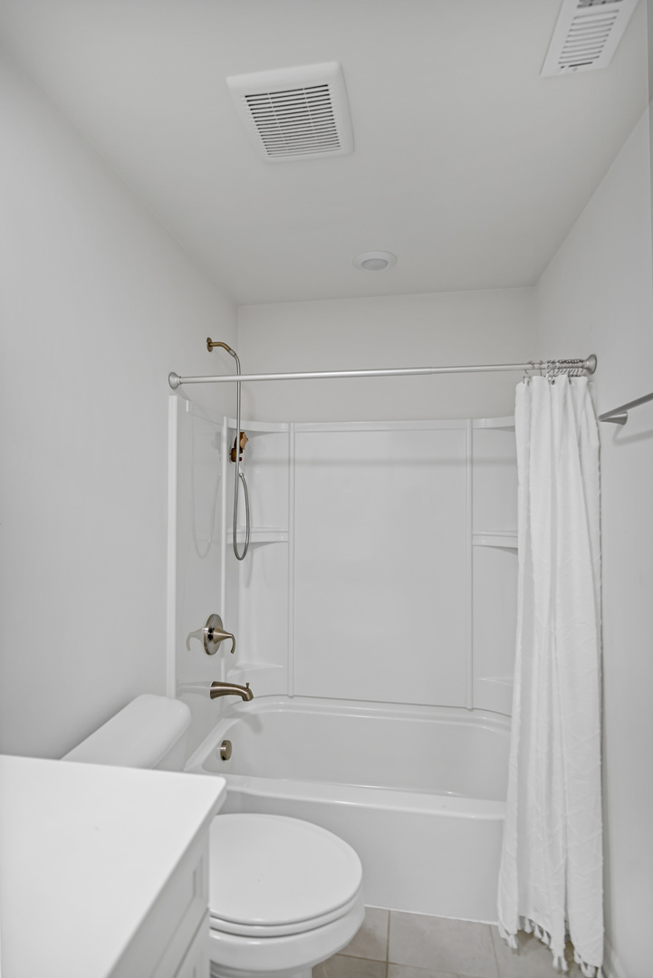 3202 Martini Street, Mundelein, IL 60060