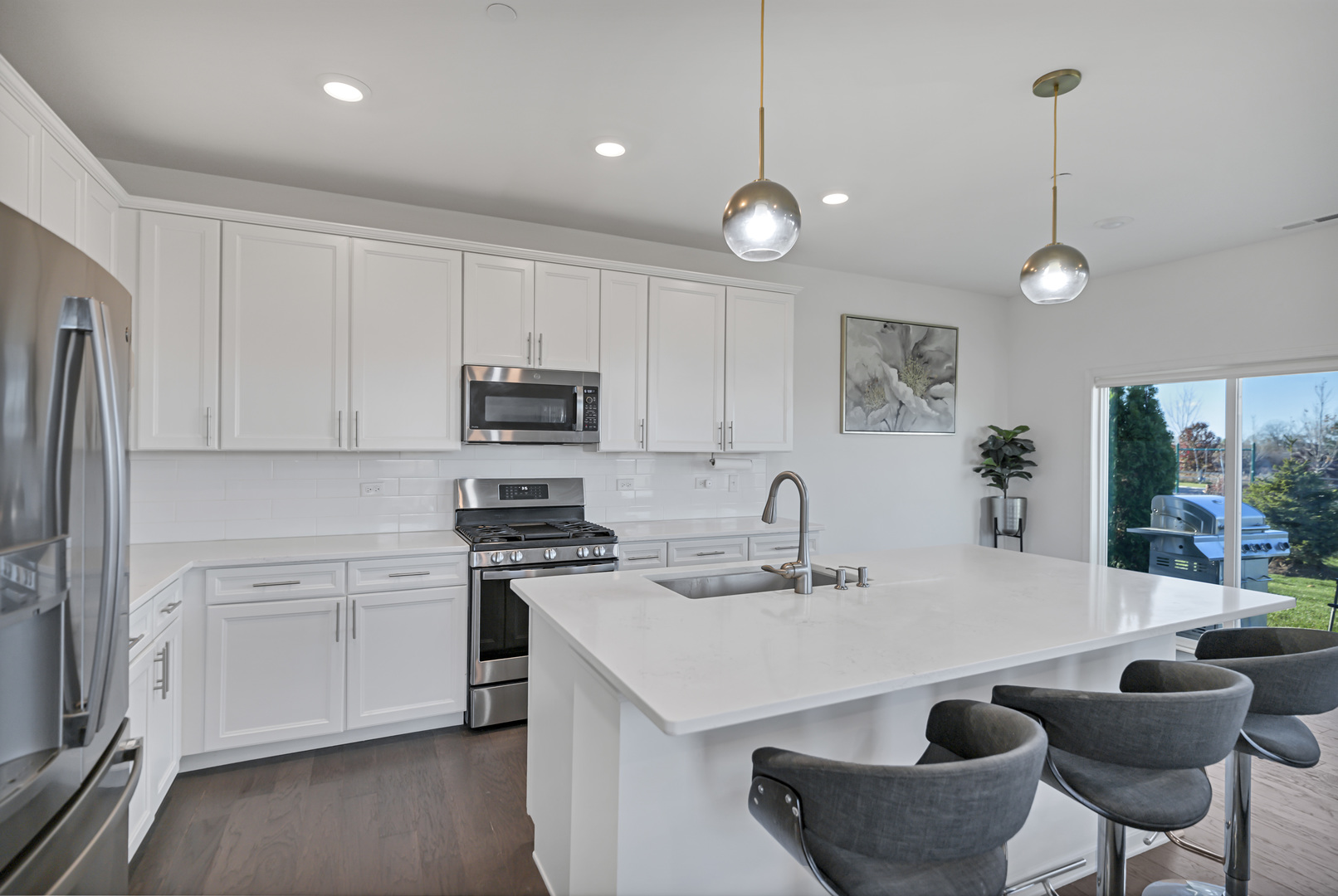 3202 Martini Street, Mundelein, IL 60060