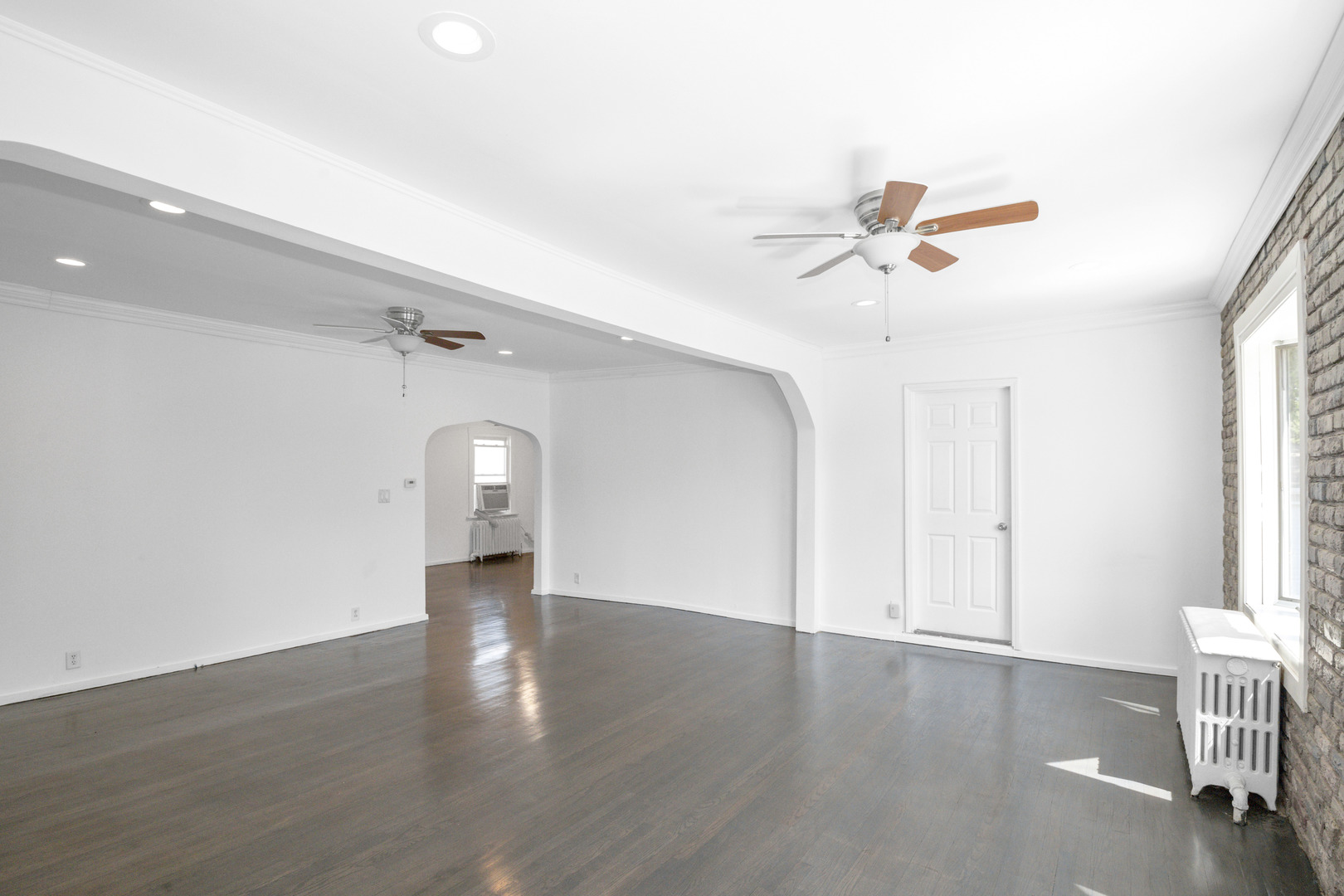 235 N ARDMORE Avenue, Villa Park, IL 60181