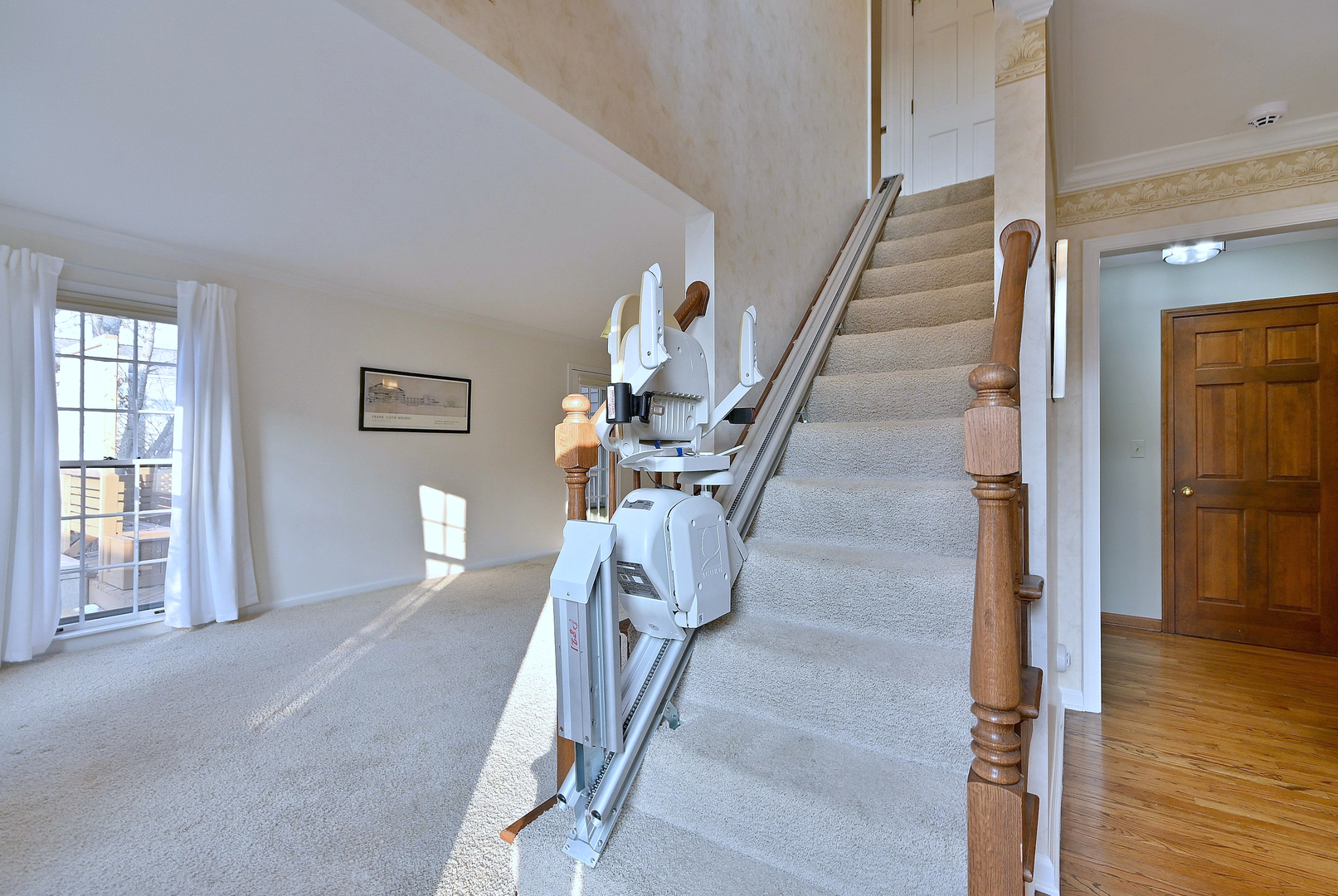 1612 Stonebridge Trail, Wheaton, IL 60189