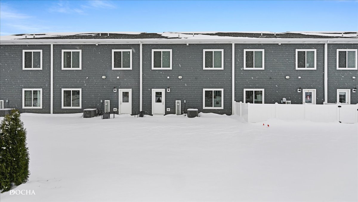 1238 Gillespie Lane, Yorkville, IL 60560