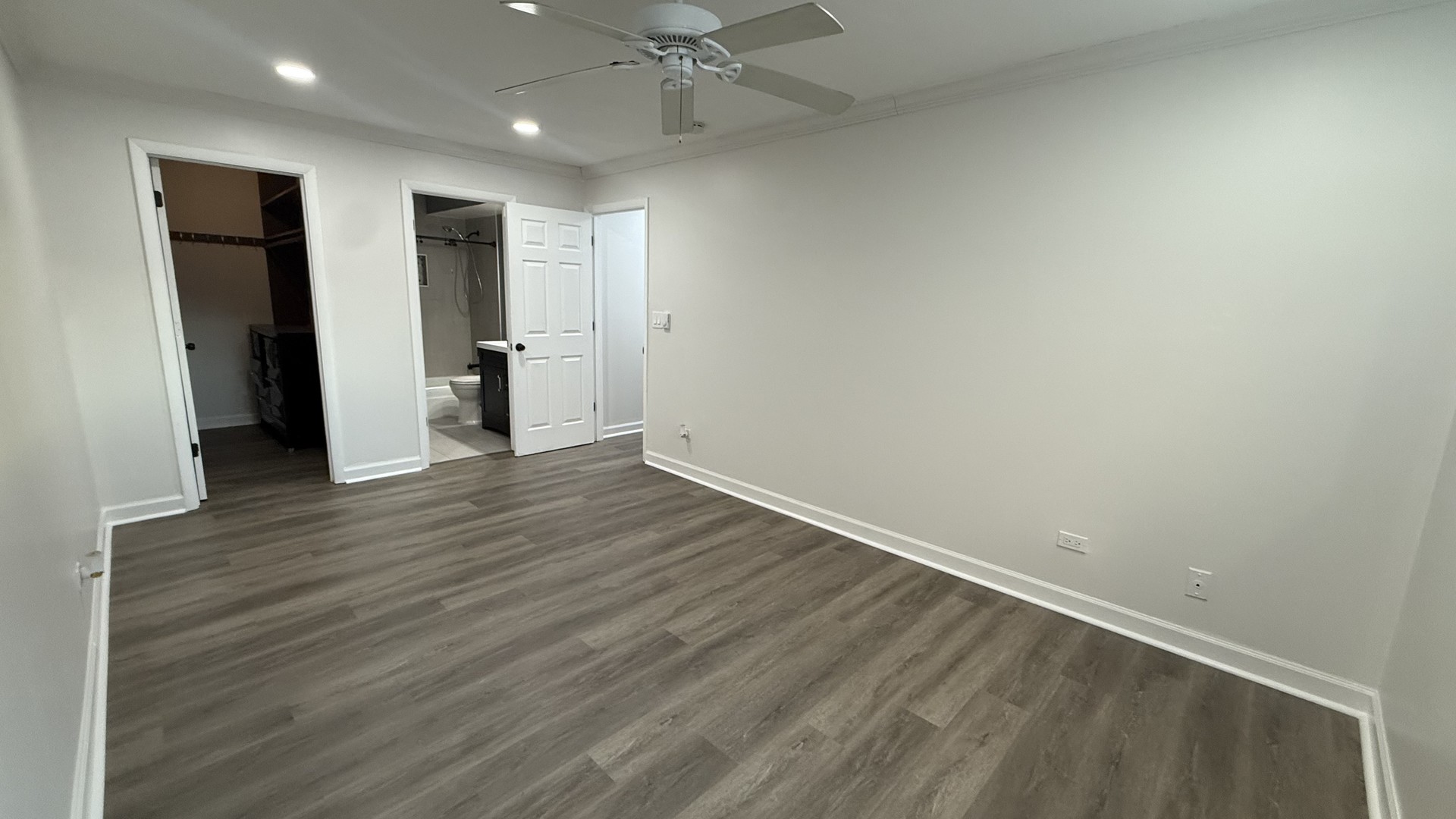 880 E Old Willow Road #175, Prospect Heights, IL 60070