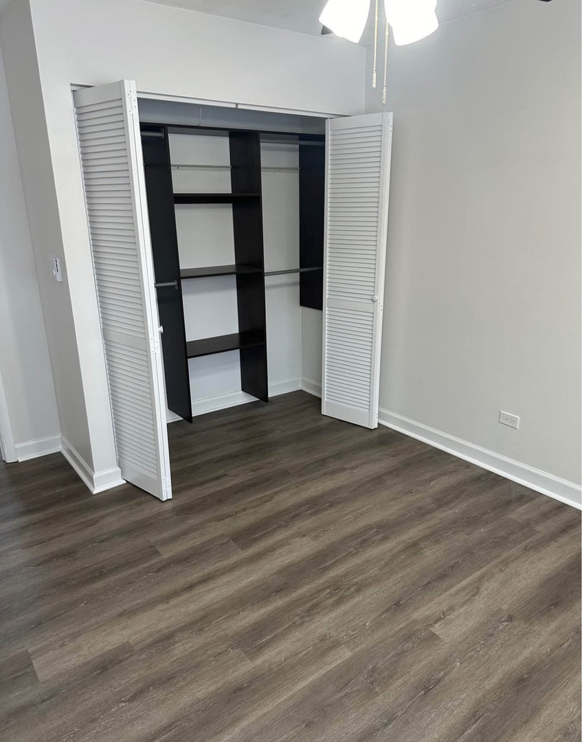 880 E Old Willow Road #175, Prospect Heights, IL 60070